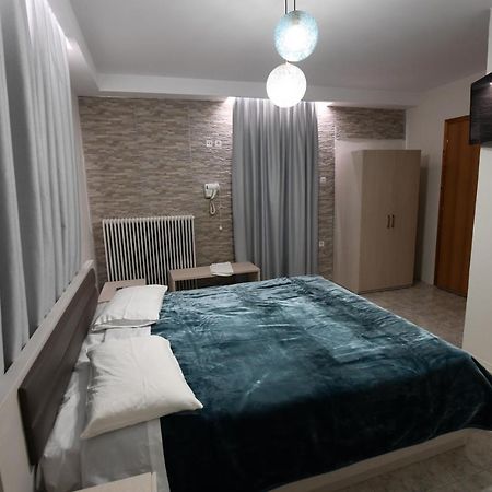 Guesthouse Alexandros Nestorion ภายนอก รูปภาพ